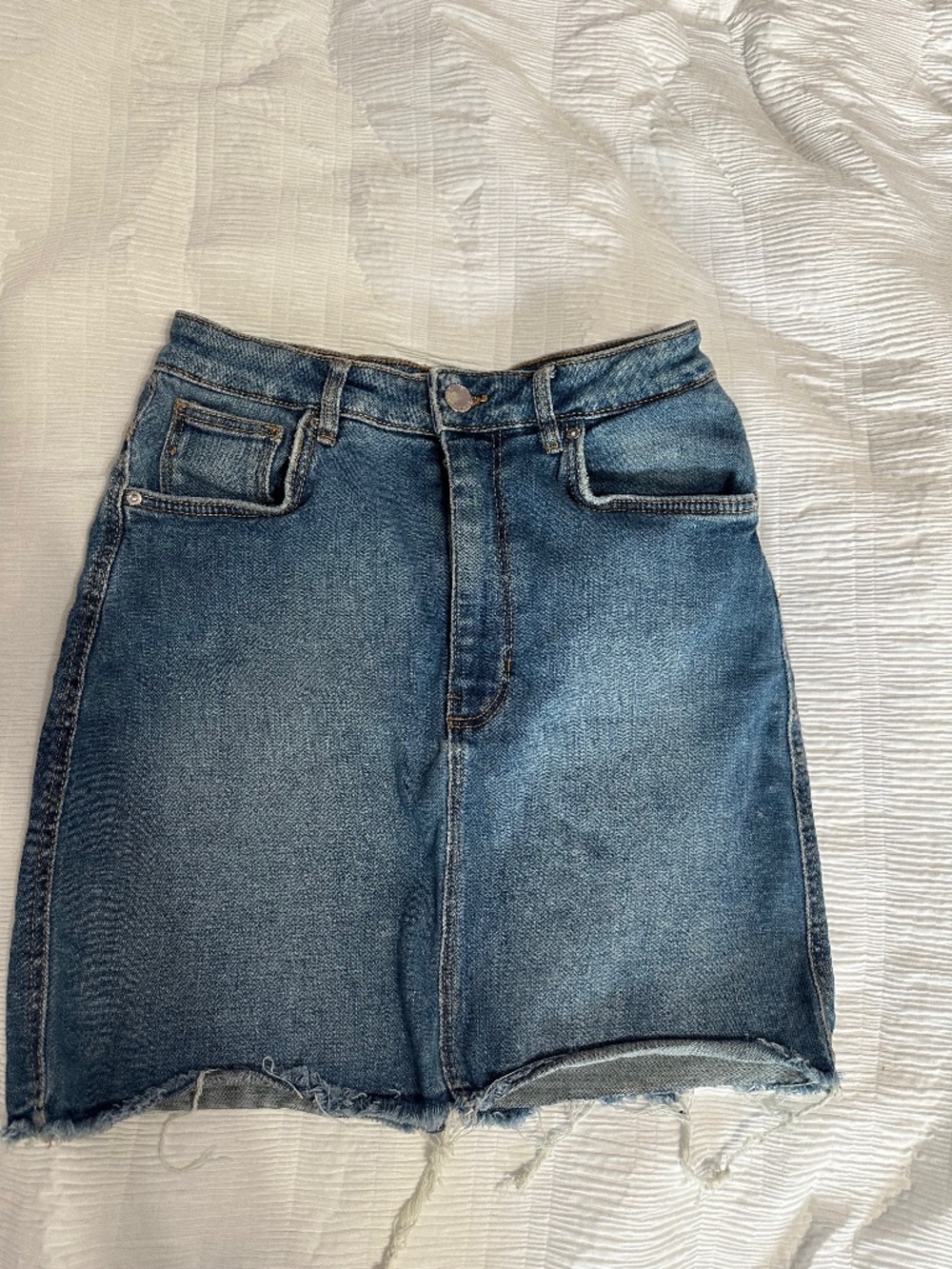 Zara Denim Skirt (Size Small)